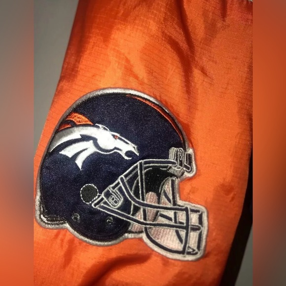Denver Broncos Pullover M - retro - hard to find! - Picture 8 of 9